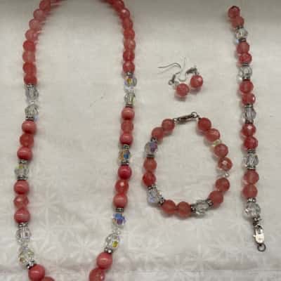  Women’s PINK COSTUME necklace, earrings & bracelet set 