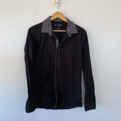 Signature Collection Black Long SLeeve Shirt  Size M 