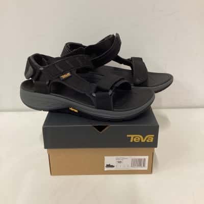 NEW - Teva Mens Strata Universal Sandal Black Size EU 43