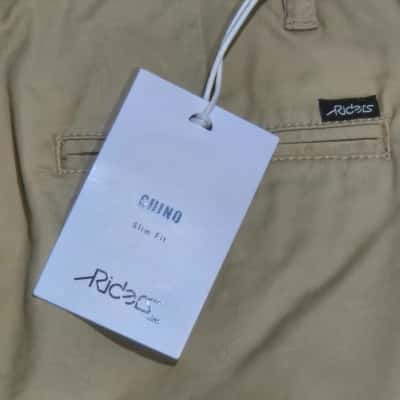 Riders by Lee Mens  Size 28 Chinos light sandy Brown/ tan