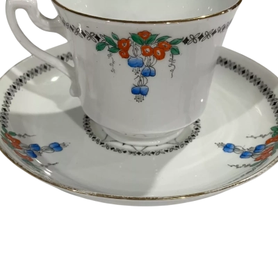 SHELLY teacup and saucer set