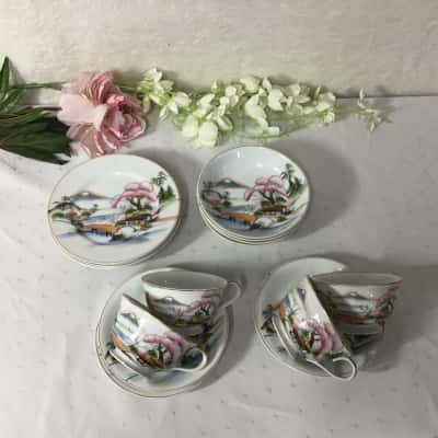 Vintage Kutani Set of 4 Hand painted Japanese Scene Porcelain Bowls / Cups /Saucers & Plates