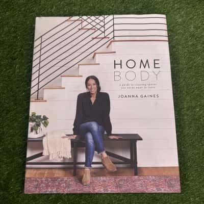 Homebody: A Guide to Creating Spaces You Never Want to Leave
