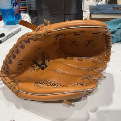 Rawlings Toronto Blue Jays Baseball Glove 10-inch 