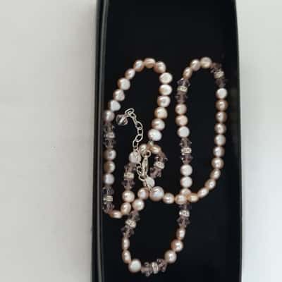 Freshwater Pearl Necklace with Crystals  
