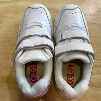 GENEXT performance footwear Unisex  shoes Size 9 White 
