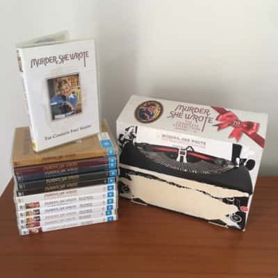 Murder She Wrote 70 DVD Disc Complete Collection Series 1 - 12  OUTER BOX DAMAGED 