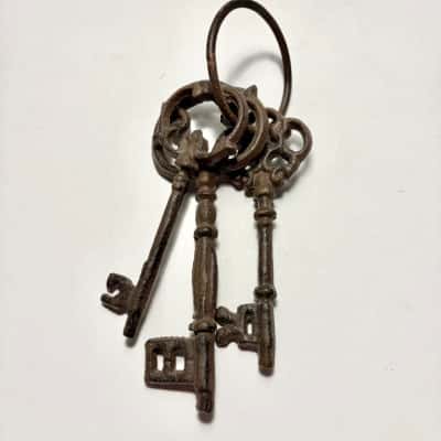 Cast Iron Steampunk Set of Keys
