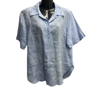 Country Road Womens  Size 8 Button Up Top Blue 