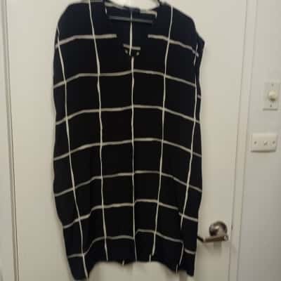 Saba Women's   Shift Dress / Sleeveless Dress  Black  / Pattern / White Size XS