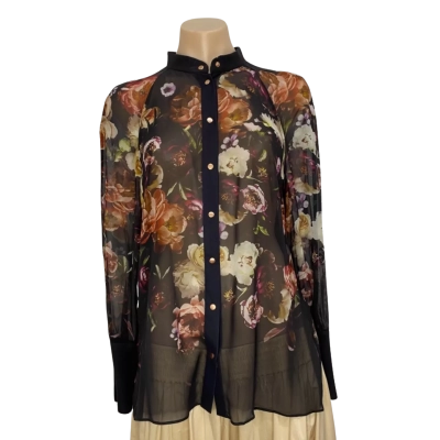 Ginger & Smart top in  Size 6 