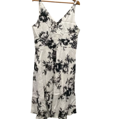 Veronika Maine Womens  Size 16 Maxi Dress / Sleeveless Dress  Black  / Floral / White 