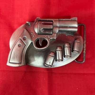 Men's 3D Revolver & Bullet Belt Buckle