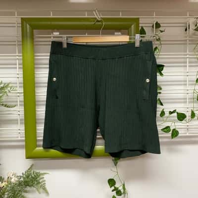 Reiss Brand New With Tags Womens  Size M High Wasted Shorts Green 