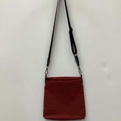 Globite Women's Shoulder bag light Brown 