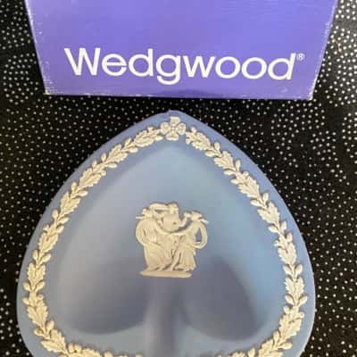 Wedgwood heart shape decorative ash tray