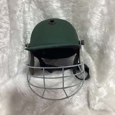 Unisex Cricket helmet, size Med