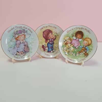 Vintage Avon Mother's Day Plates x 3