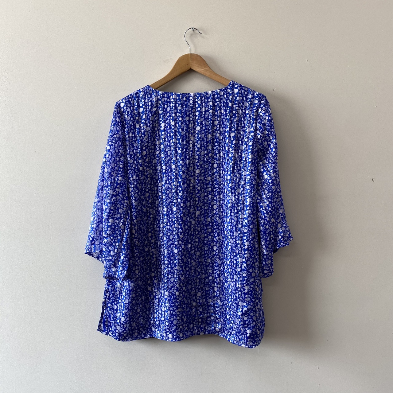 ** REDUCED LAST CHANCE** Autograph Women’s Size 14 Floral Top 3/4 Sleeve White/Blue/Gold New