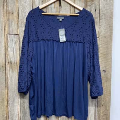 Autograph Womens  Size XL Navy Blue 3/4 sleeve cutout top