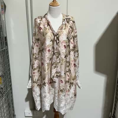 Decjuba Womens  Size 14 Mini Dress 