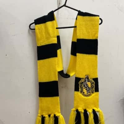 Harry Potter Hufflepuff Scarf