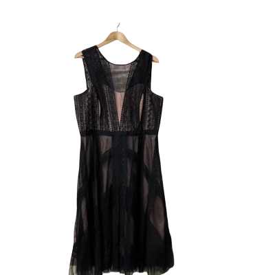 BNWT City Chic Womens Size 18 / M Formal Lace Dress Black  / Beige RRP $199.95