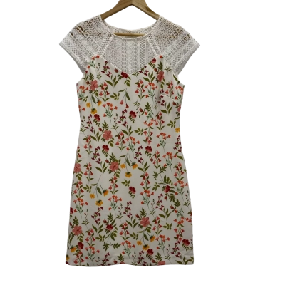 Review Women's Dress Size 8 Floral / Off White BNWT