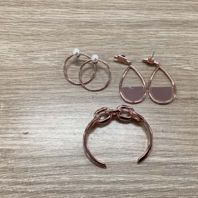 Mimco Women’s Bangle and Earrings