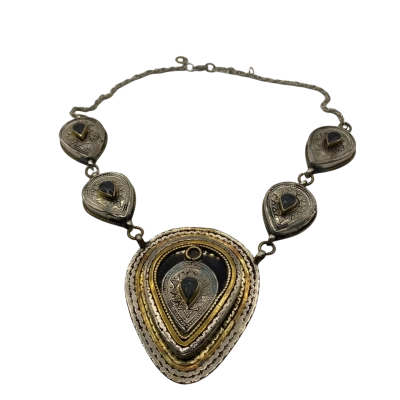  Womens Necklace Black  / Silver 