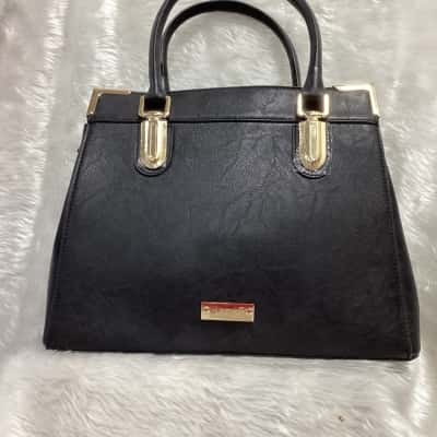 Marikai Womens Black  / Gold 