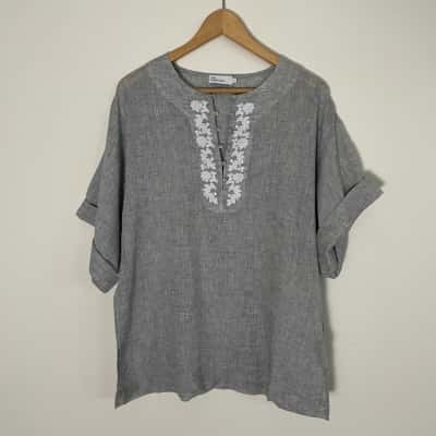 Zoe Kratzmann Womens Size 1 Linen Blend Embroidered Tunic Top - Grey White