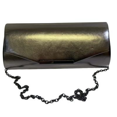  C'est Bon Silver Clutch