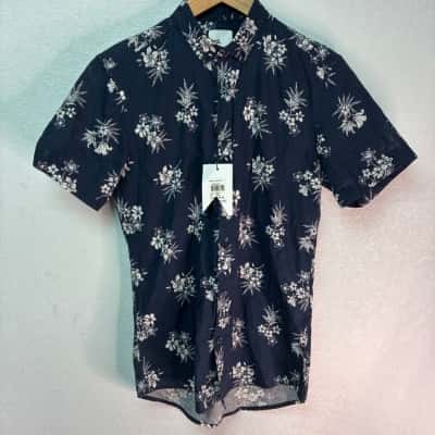 Yd. Mens Size 2XS Hawaiin Shirt Blue / Floral / White BNWT