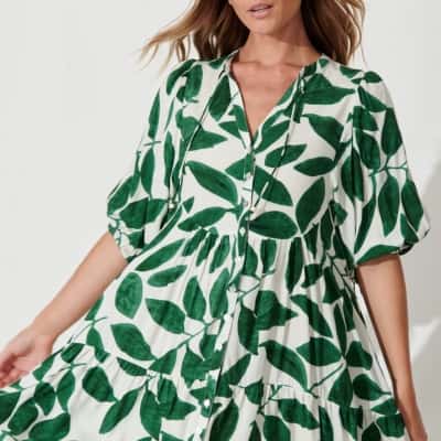 IRIS Womens  Size 12 Rayon.leaf print dress