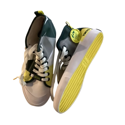 Australia Tokyo 2020 shoes and pants