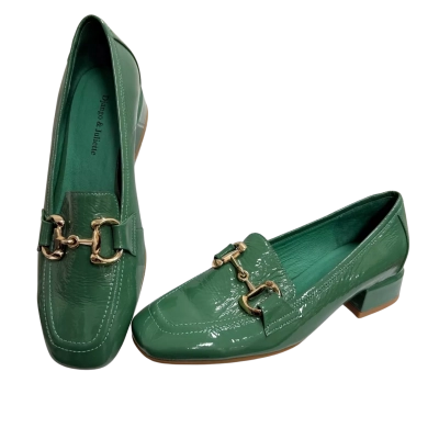 Django & Juliette  Womens  Size 37 Flats Green 