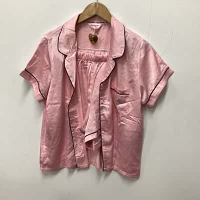 Juicy Couture Womens  Size XL Pyjamas Pink  (c)