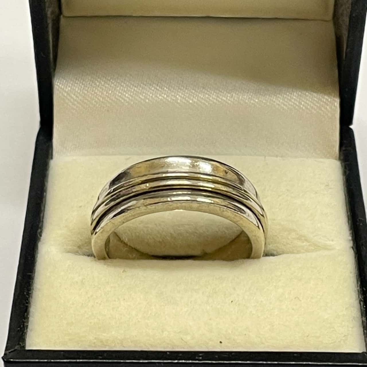 Unisex Silver (925) Pattern Ring (s)