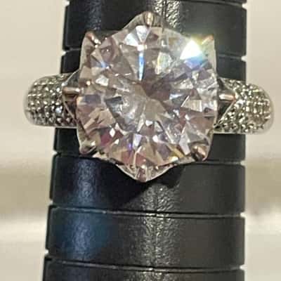 Women's Ring Marked 925 Crown Style with CZ