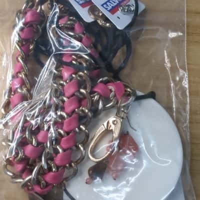 Mixed bag of costume jewellery 