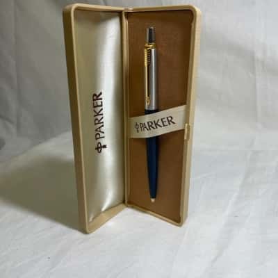Parker - Bond St Black GT Pen 