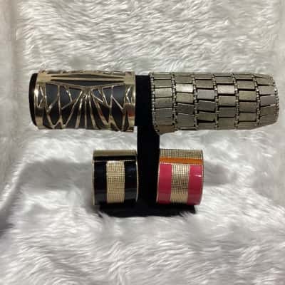 Womens Cuff Bracelet Black  / Gold / Other 