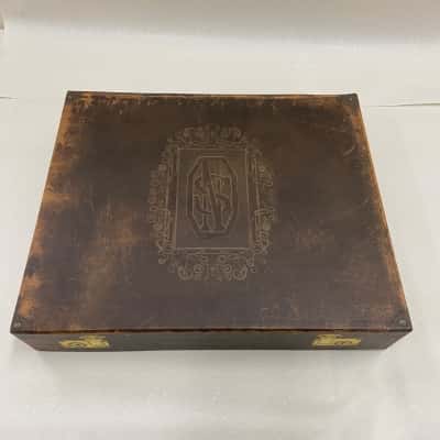 Fantastic Beasts and Where to Find Them: Newt Scamander Deluxe Stationery Set by Insight Editions