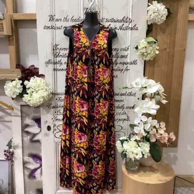 Liz Jordan Brand! BNWT RRP $169.99! ZIP KNIT MAXI DRESS! Womens  Size 14 Floral Dress / Maxi Dress / Sleeveless Dress  Black  / Floral / Multicoloured / Pattern 