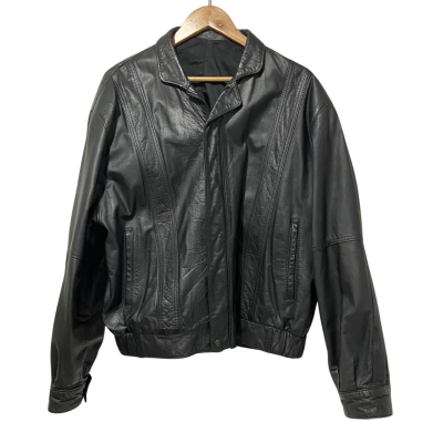 Roger David Mens Size 42 Black Leather Jacket