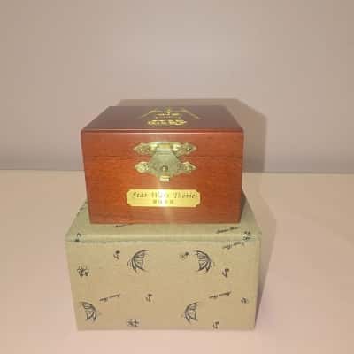 Star Wars Mechanical Hand-Crank Music Box