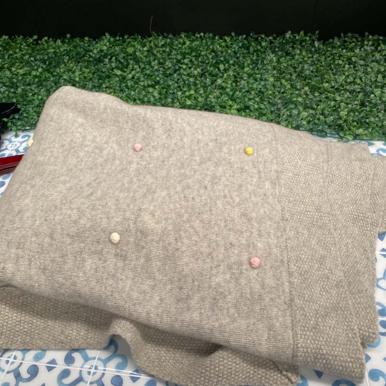 Country Cluckers Quilted Blanket NCU0DK2392