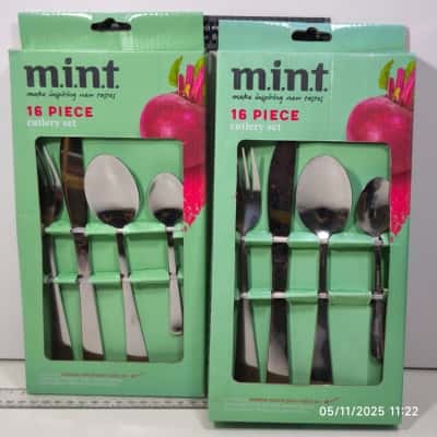 2x16pcs Mint Cutlery Set PreOwned As New 