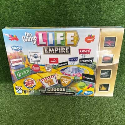 Hasbro The Game of Life Empire Board Game (New)